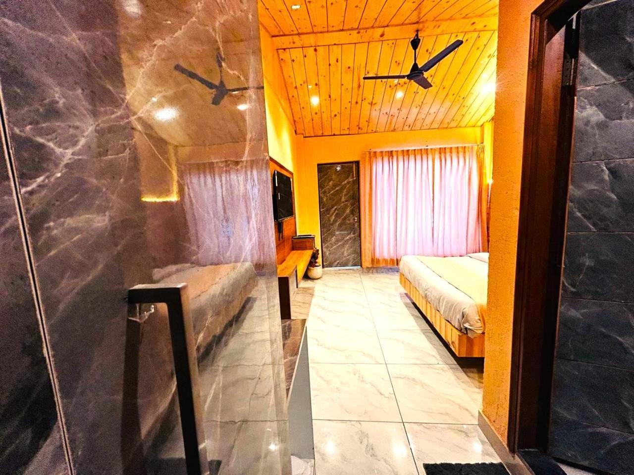 Living On The Edge A Luxury Stay Mussoorie Extérieur photo