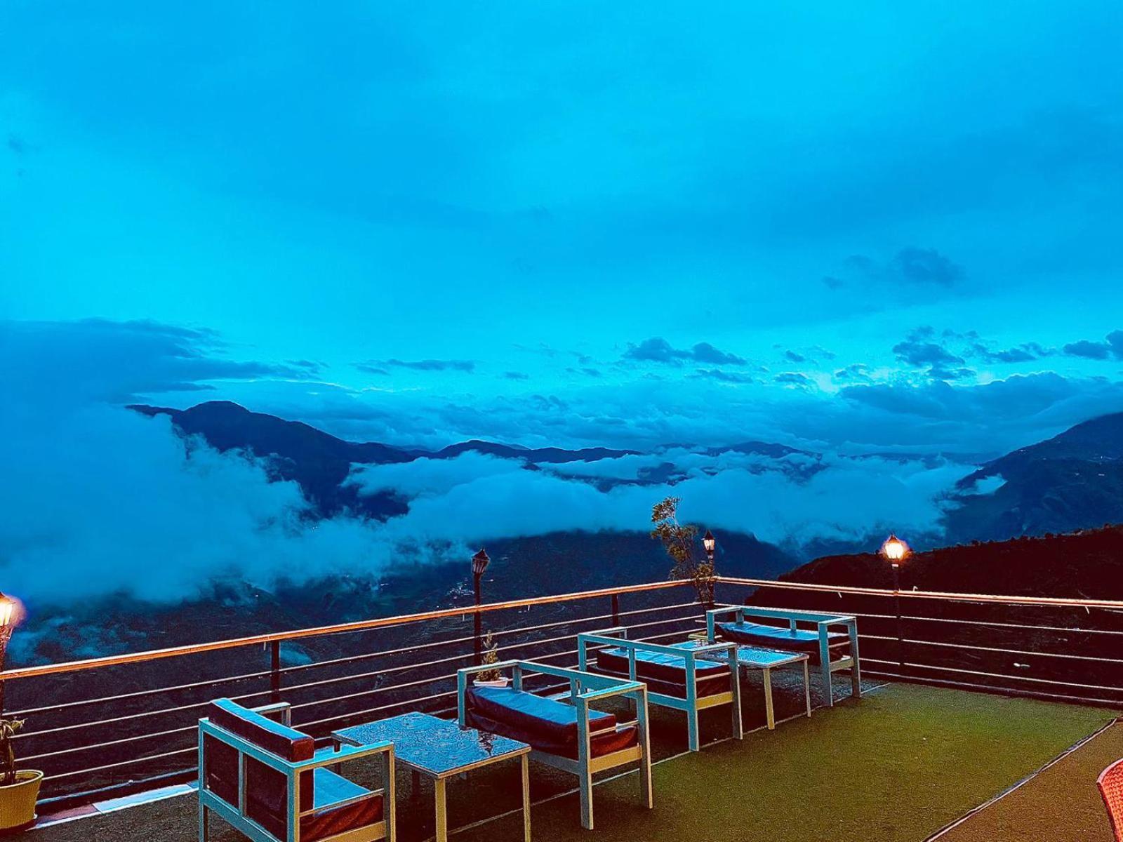 Living On The Edge A Luxury Stay Mussoorie Extérieur photo