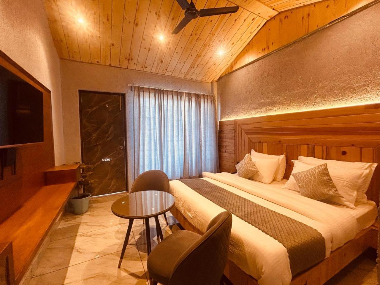Living On The Edge A Luxury Stay Mussoorie Extérieur photo