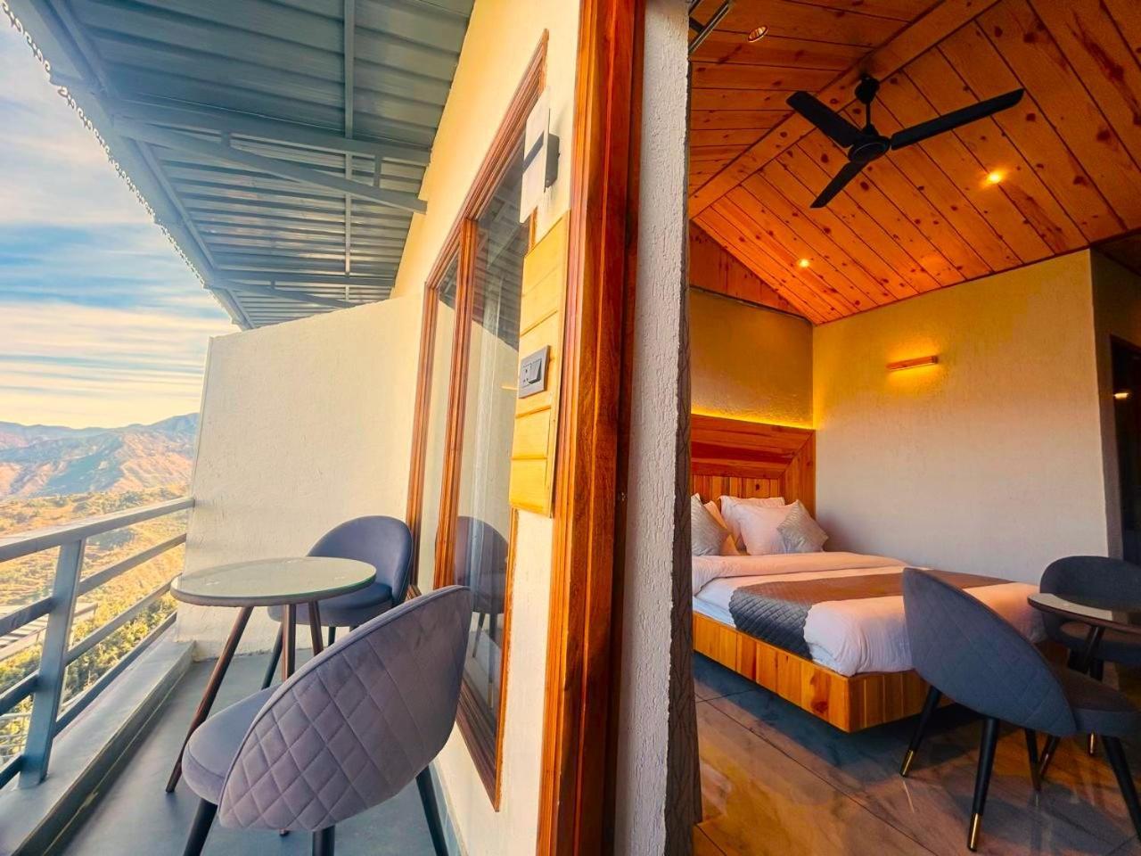 Living On The Edge A Luxury Stay Mussoorie Extérieur photo
