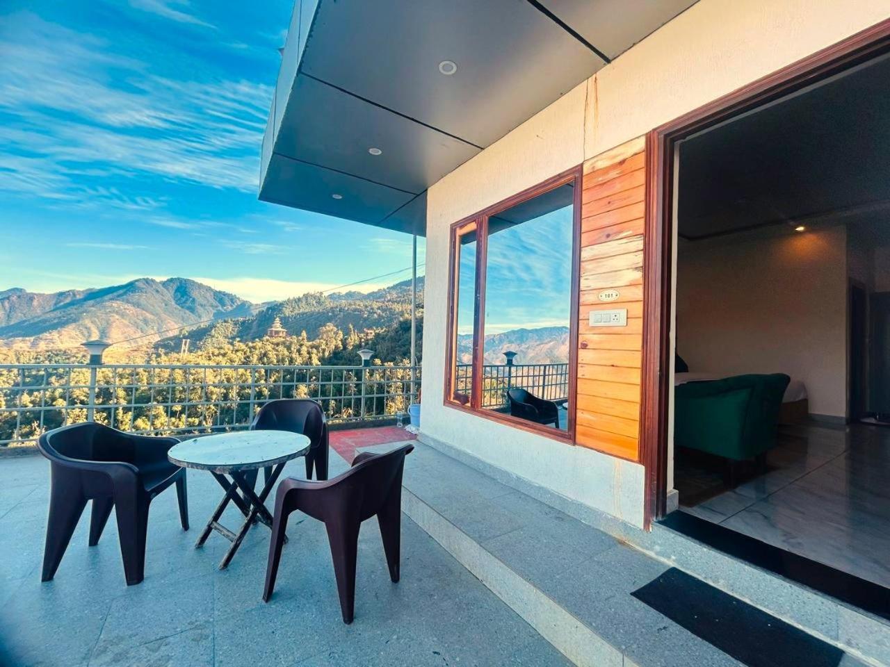 Living On The Edge A Luxury Stay Mussoorie Extérieur photo