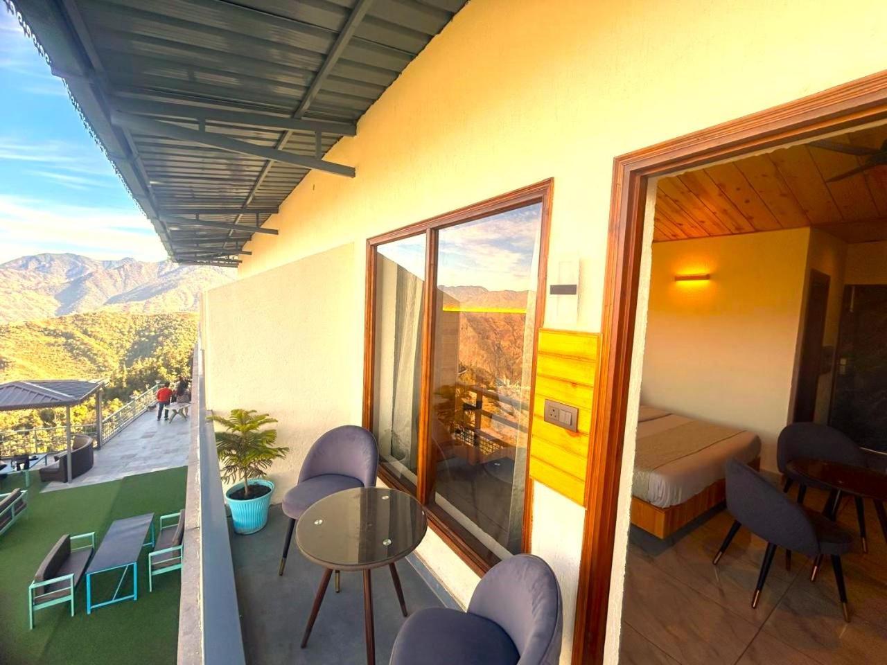 Living On The Edge A Luxury Stay Mussoorie Extérieur photo