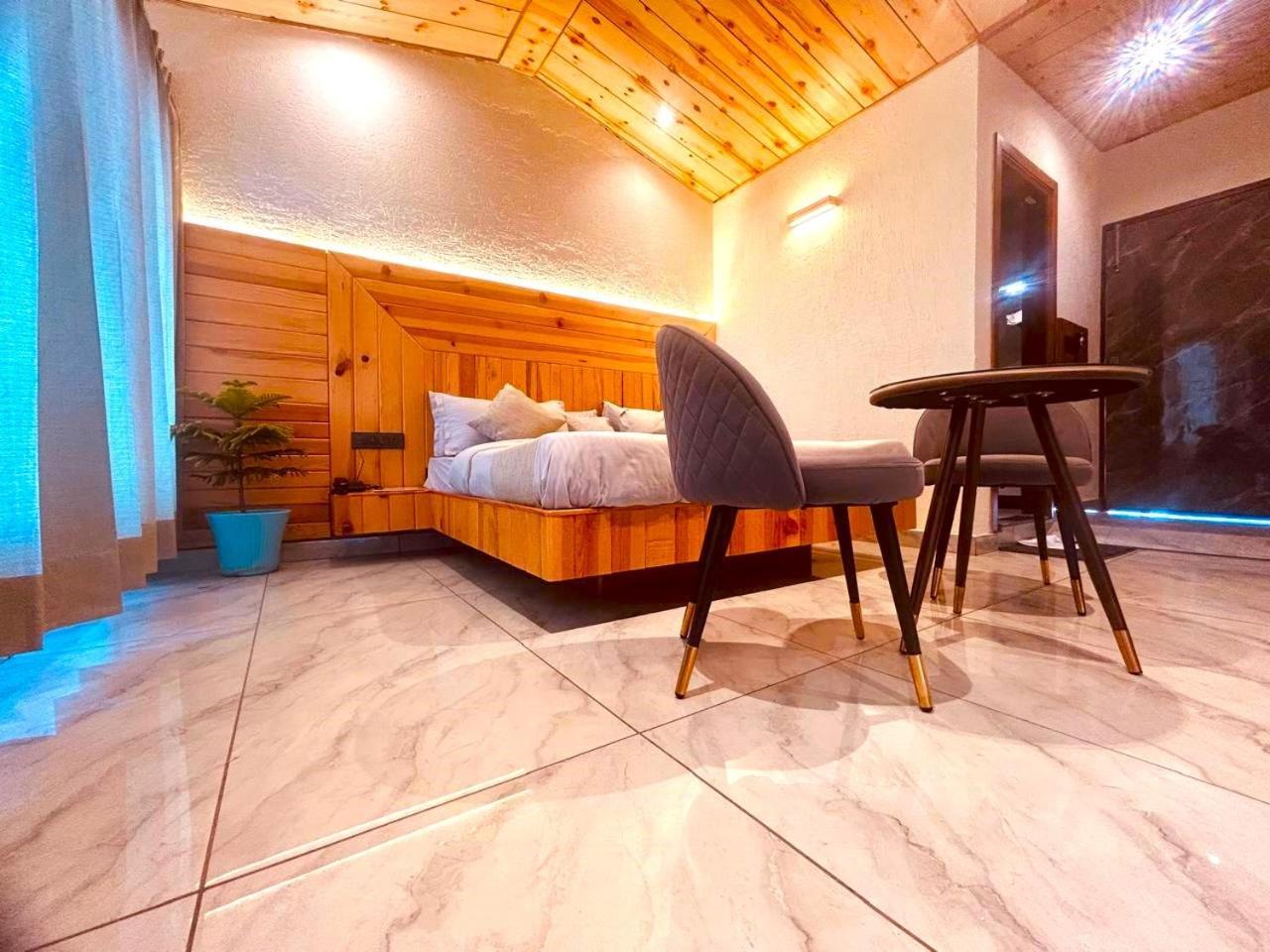 Living On The Edge A Luxury Stay Mussoorie Extérieur photo