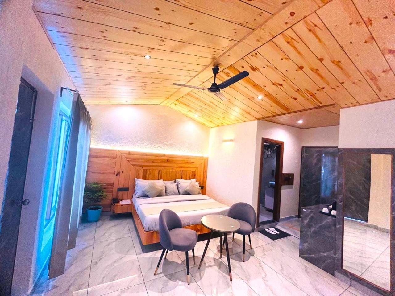 Living On The Edge A Luxury Stay Mussoorie Extérieur photo
