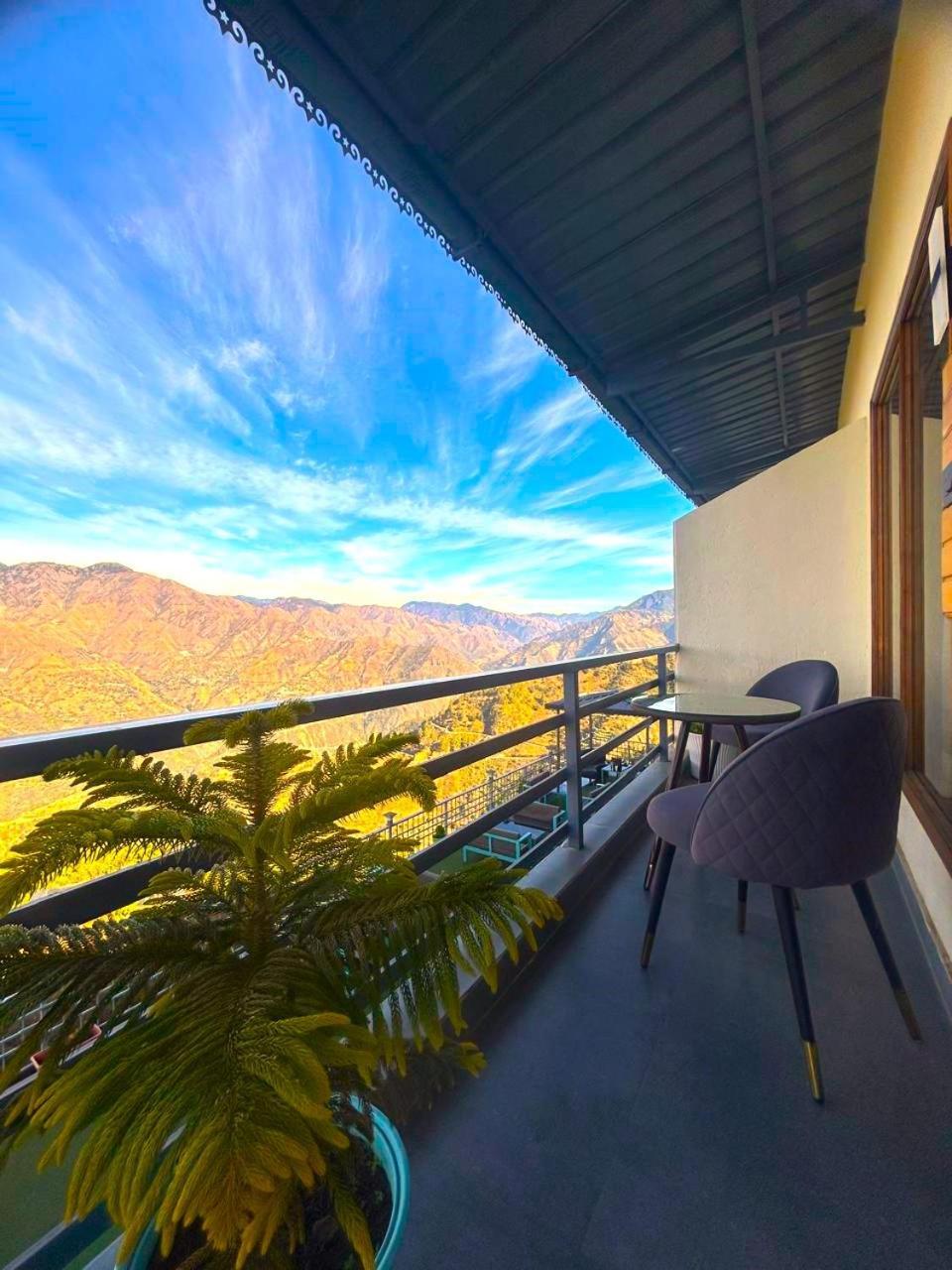 Living On The Edge A Luxury Stay Mussoorie Extérieur photo