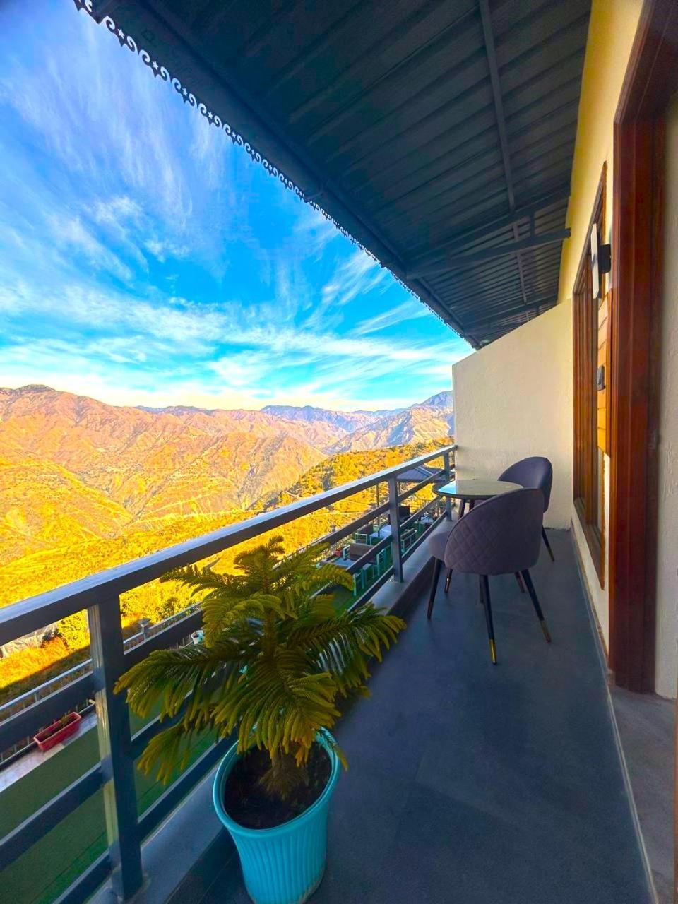 Living On The Edge A Luxury Stay Mussoorie Extérieur photo