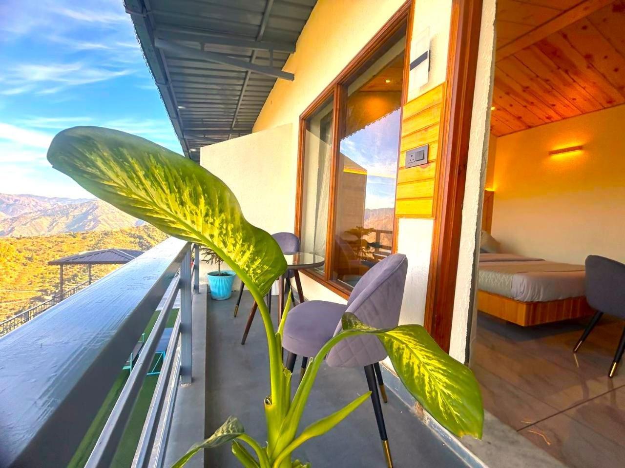 Living On The Edge A Luxury Stay Mussoorie Extérieur photo