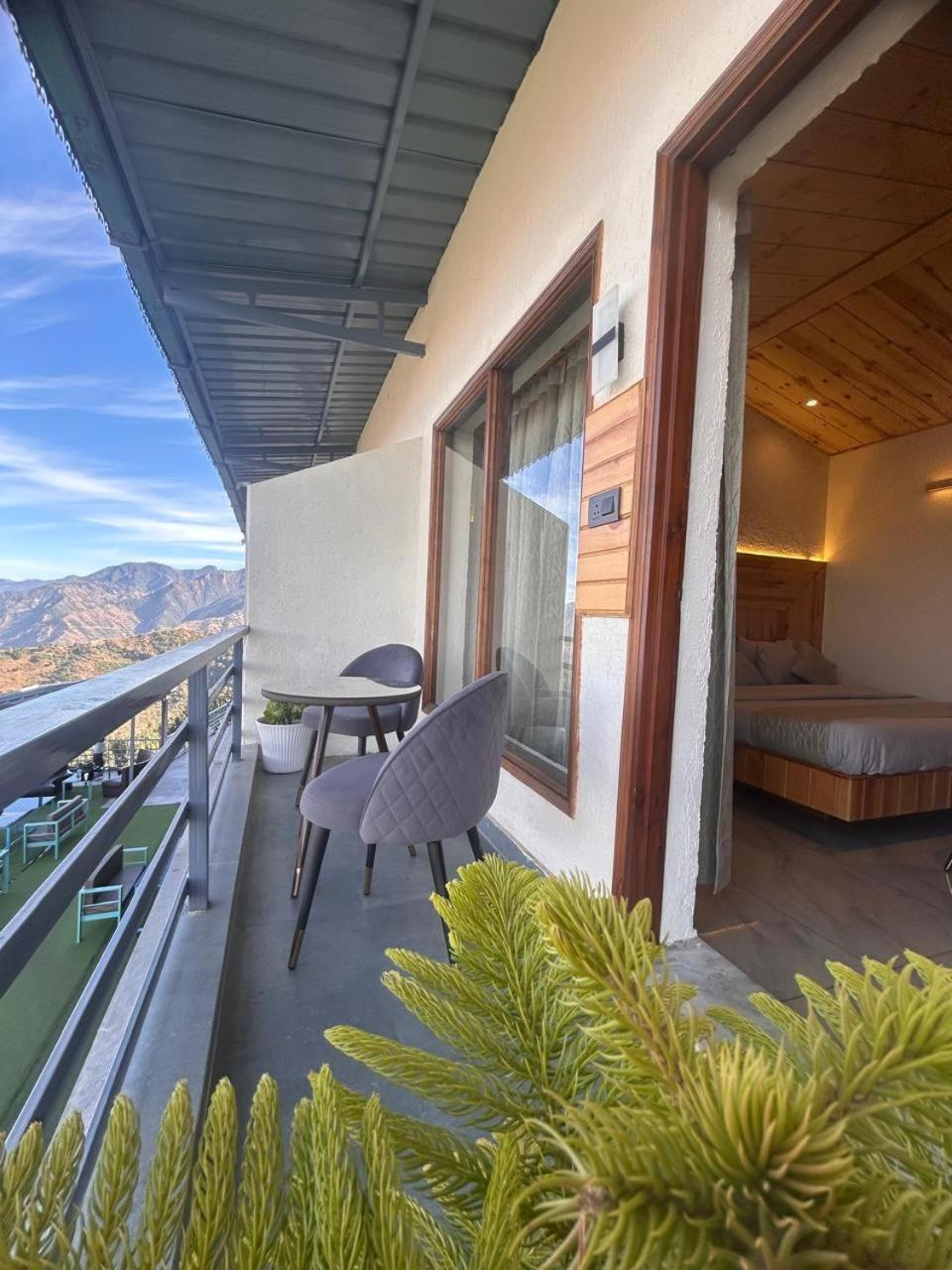 Living On The Edge A Luxury Stay Mussoorie Extérieur photo